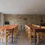 Les Trois Voisins Bourseigne-Vieille