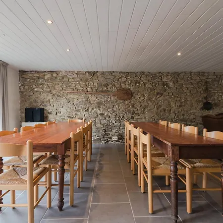 Les Trois Voisins Bourseigne-Vieille