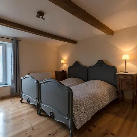 Les Trois Voisins * Bourseigne-Vieille